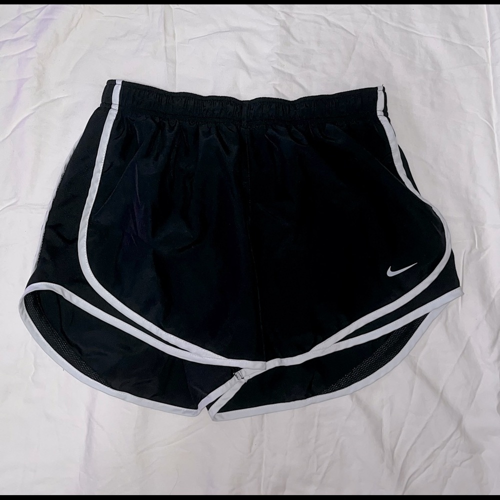 Nike Tempo
Women's Running Shorts